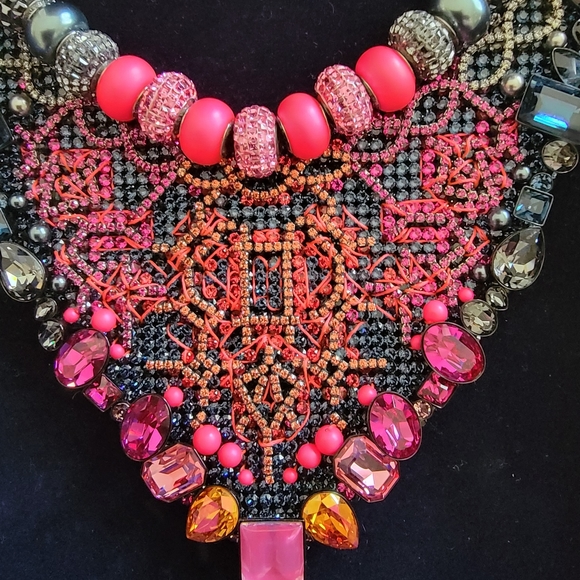 Original one of a kind Swarovski Crystal necklace. - Picture 1 of 6